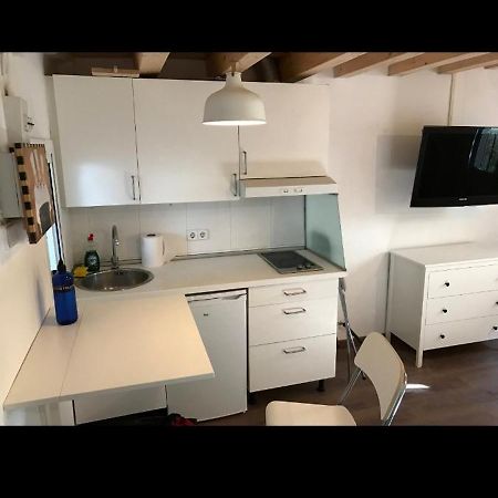 Mini Piso Con Escaleras Apartment บาร์เซโลนา ภายนอก รูปภาพ
